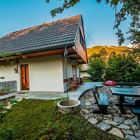 Dedkova Hisa/grandpa's House Počitniška hiša