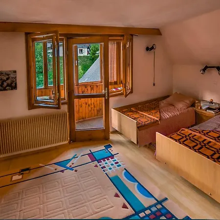 Dedkova Hisa/grandpa's House Počitniška hiša *